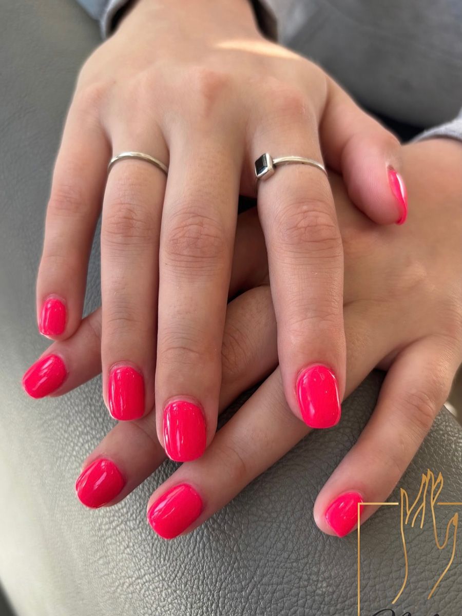 1-gel-manicure-bright-pink-camden