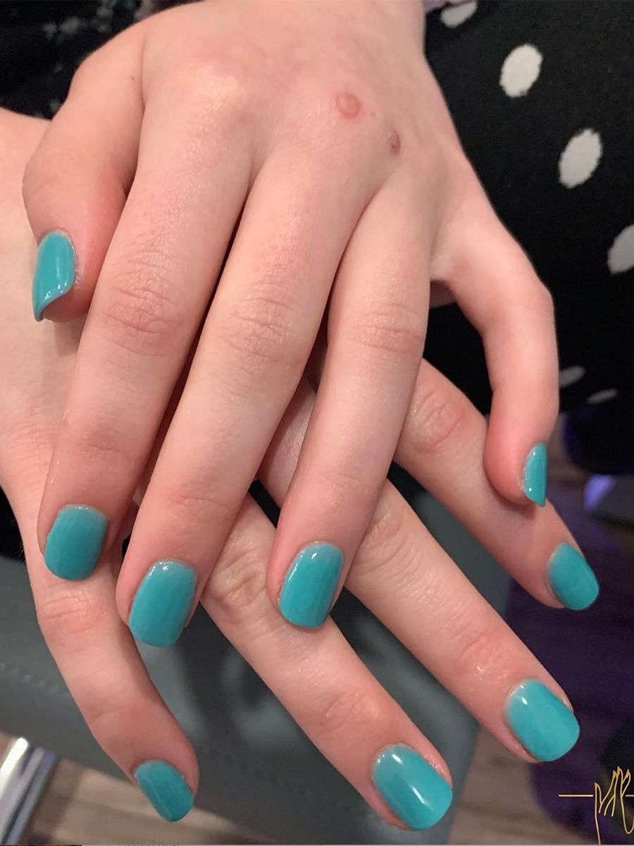 11-aqua-blue-nails-summer-style