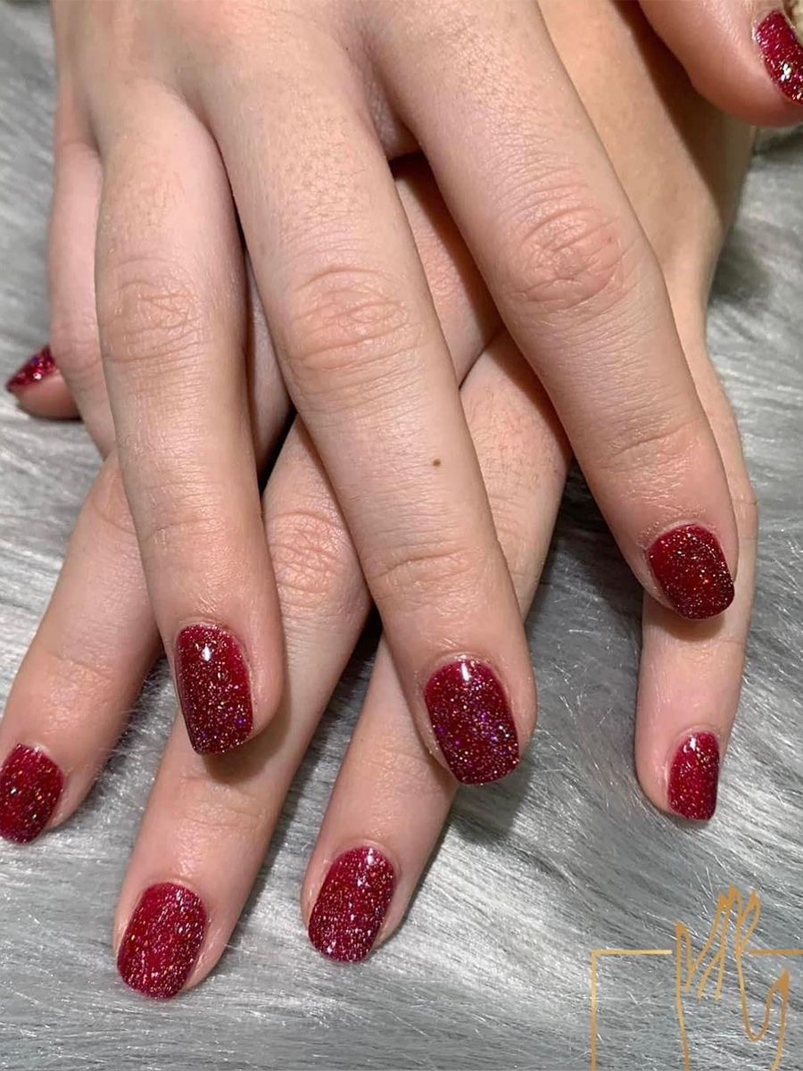 12-wine-red-gel-nails-camden