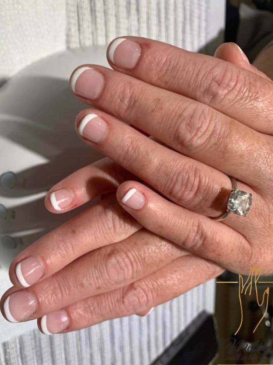 24-natural-manicure-gel-finish