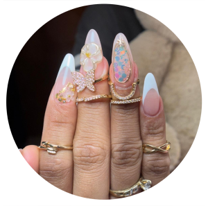 Acrylic Nails & 3D Nail Art